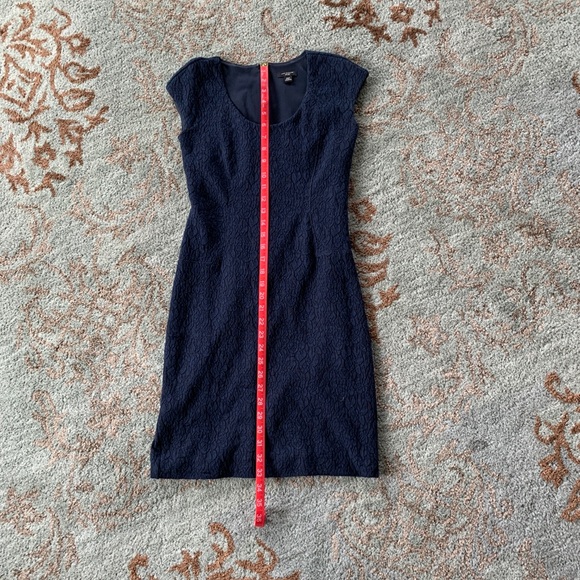 Ann Taylor Navy Lace Cap Sleeve Sheath Dress - Picture 11 of 11